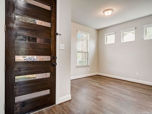 5th image of 13931 TRIBECA
