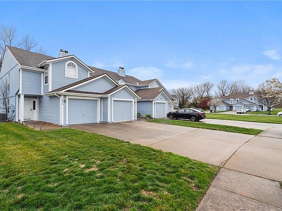 3rd image of 5814 NW Plantation Ln