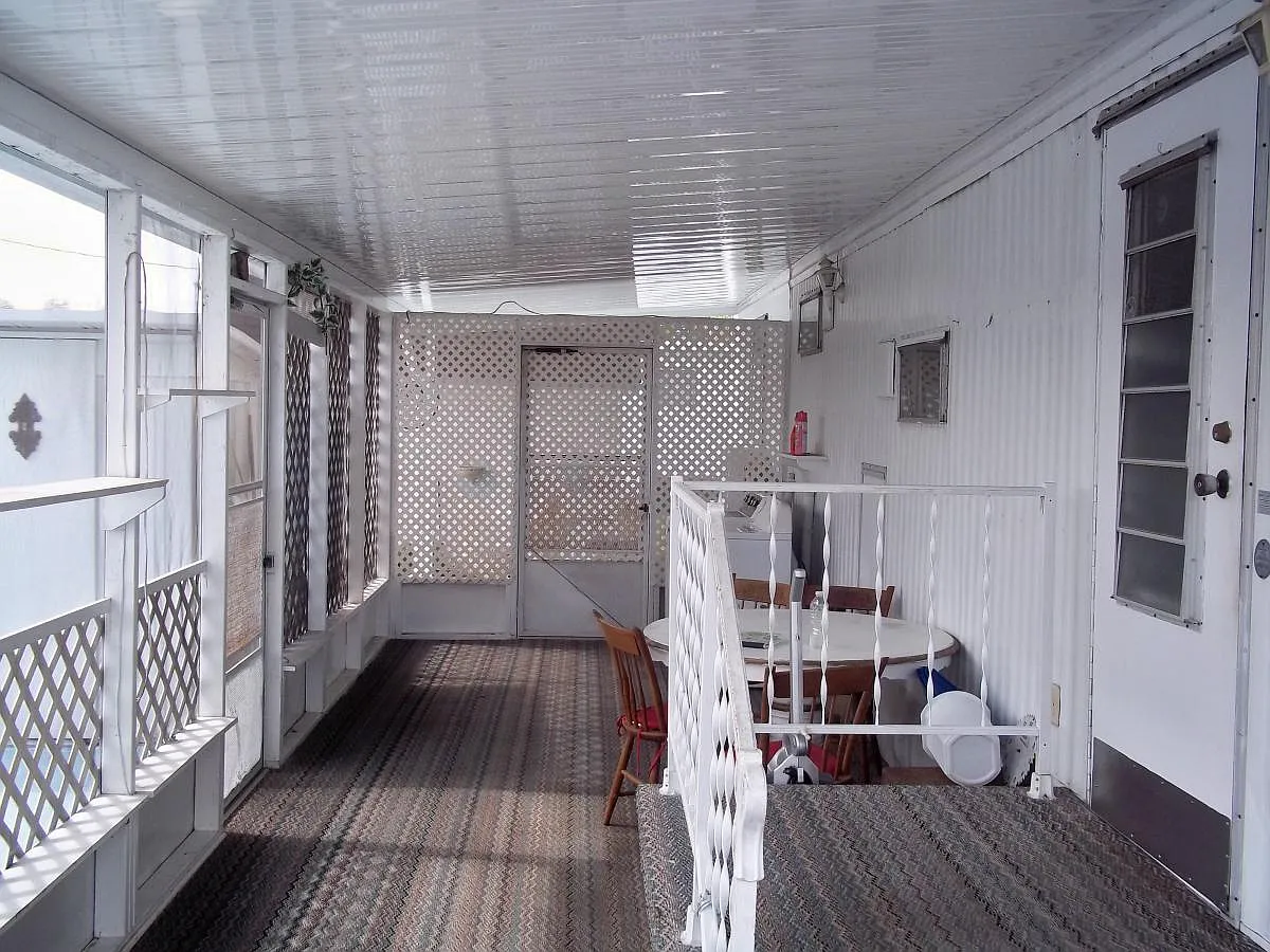 1 bed, 800 sqft, $900 — Photo 2