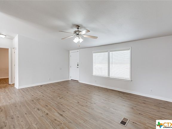 5th image of 1364 Bradfield Cir
