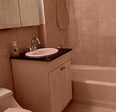 5th image of 416-418 E 11th St #2C