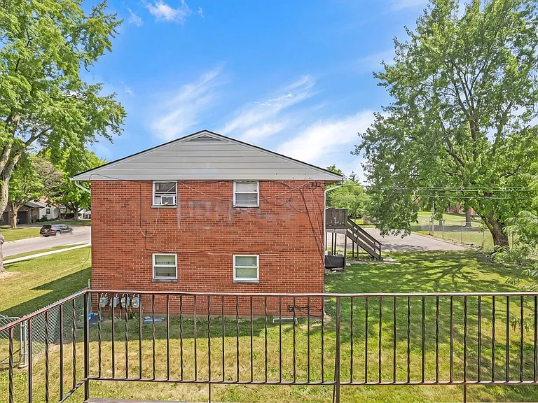 861 Kingsford Rd — Photo 24