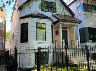1523 W Victoria St, Chicago, IL 60660