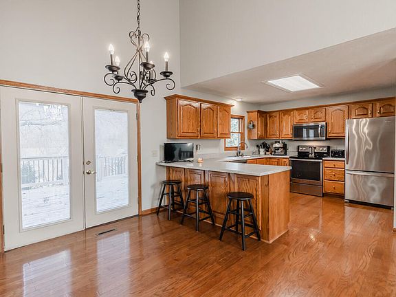 4th image of 308 Hillway Dr