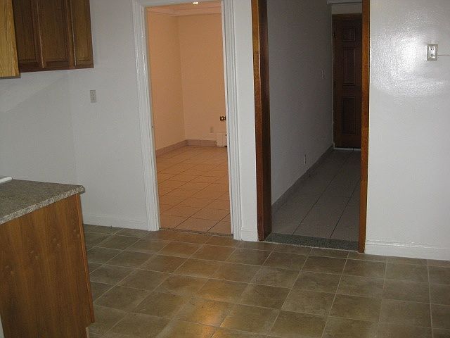 1st image of 5205 39th Ave