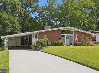 8611 Camden St, Alexandria, VA 22308