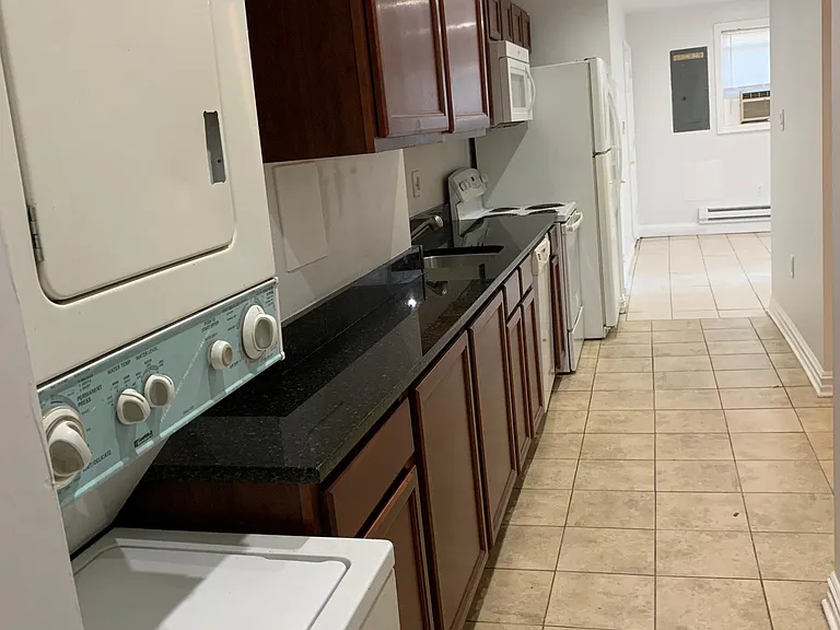 4409 Foote St NE #B — Photo 11