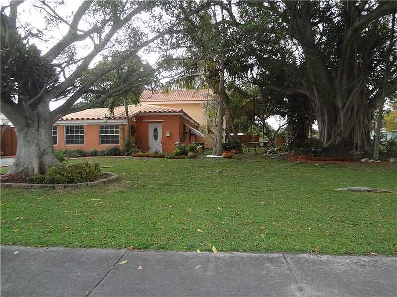 1st image of 1700 NE 177th St