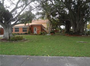 1700 NE 177th St, North Miami Beach, FL 33162