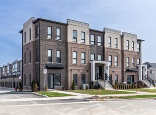 64 Kenesky Dr, Hamilton, ON L8B1X1