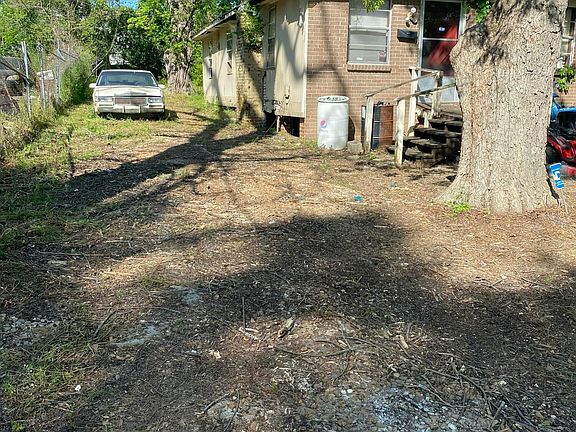 5th image of 3704 Hollywood Ave
