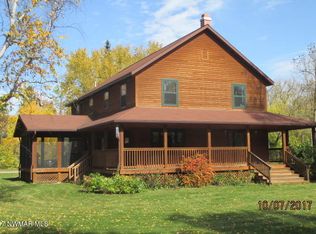 1011 Lake St NW, Warroad, MN 56763