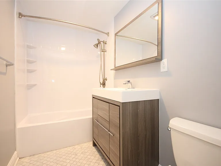 1016 Willow Ave #406 — Photo 6