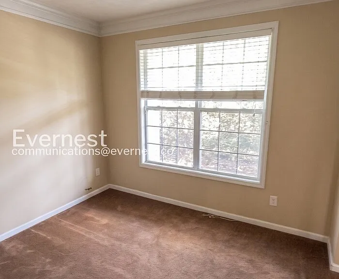 75 Greenland Dr — Photo 9