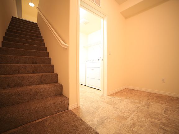 Entry way, laundry room