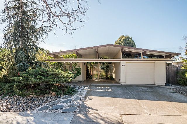 1st image of 760 Dartshire Way
