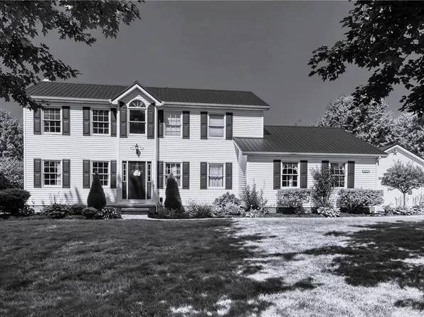 275 Apple Ridge Rd, Salem, OH 44460