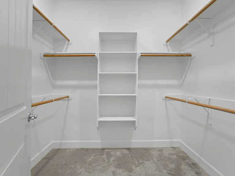 117 Community Dr — Photo 14