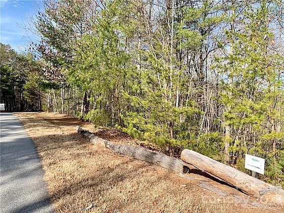 5th image of 63 Round Mountain Pkwy