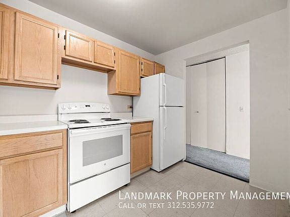 5th image of 200 N Dearborn St Unit 3201