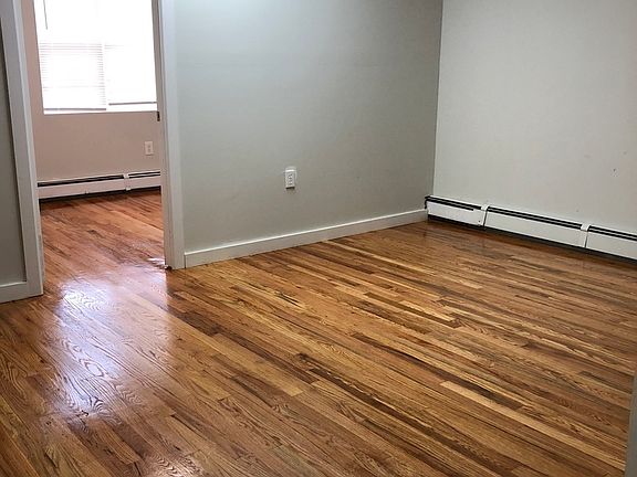 2nd image of 2826 Bruner Ave #2