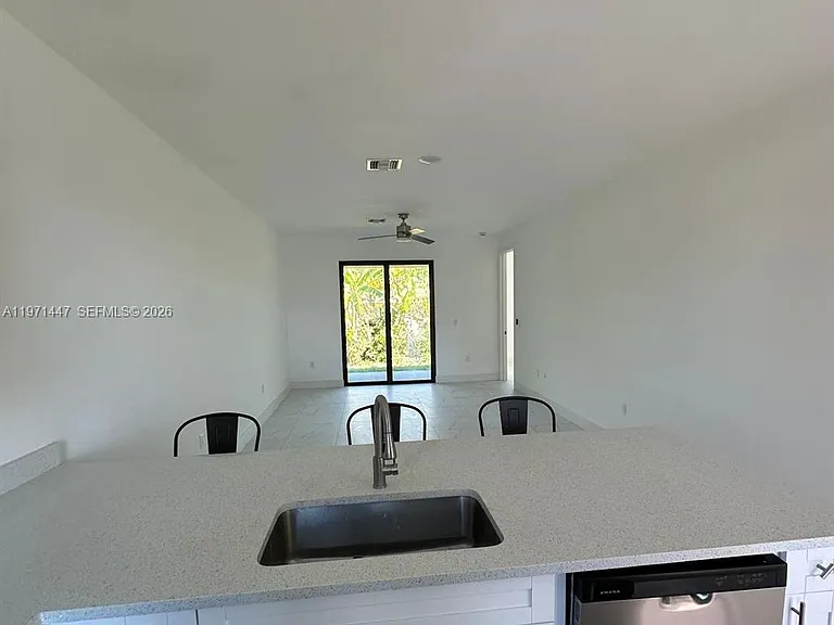 4662 26th St SW #4662 — Photo 8