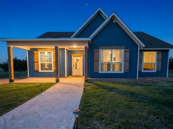 104 Donnie Dr, Lampasas, TX 76550