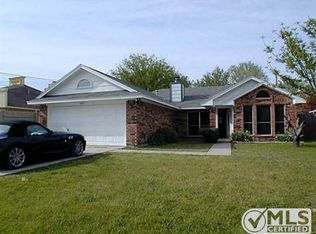 1605 Independence Rd, Blue Mound, TX 76131