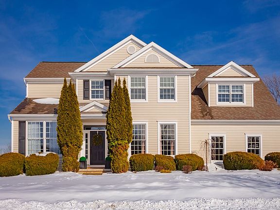 2nd image of 45 Candlewood Dr