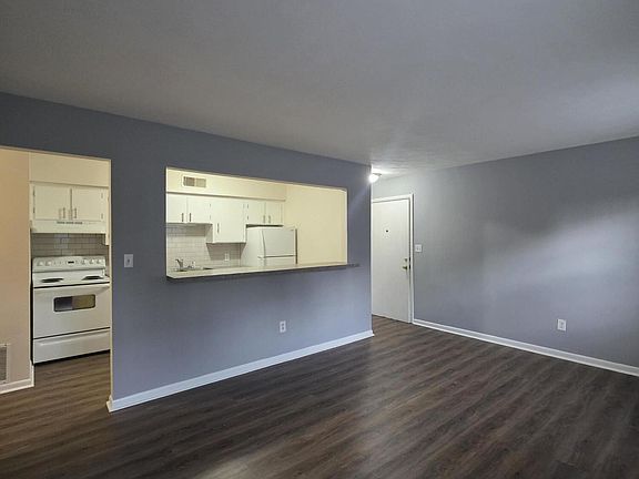 3rd image of 3620 Buckner Rd SW APT 5