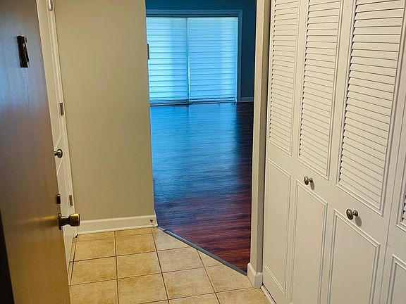 2nd image of 1000 Bayside Dr Unit 102