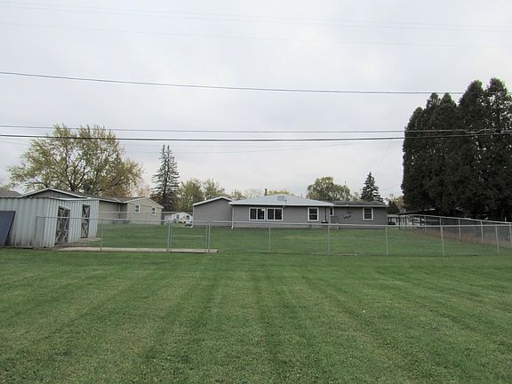 5th image of 10248 Root River Dr