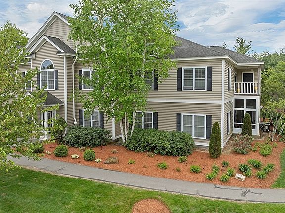 3rd image of 17 Roundabout Way Unit 5