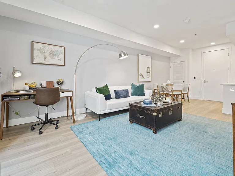 Living at NoHo — Photo 47