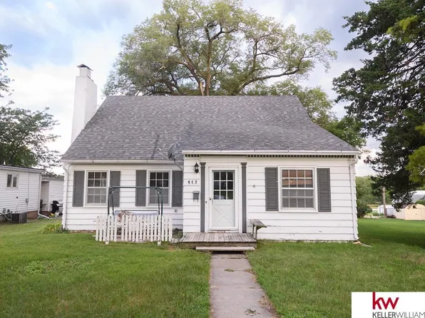 915 N Commercial Ave, Superior, NE 68978