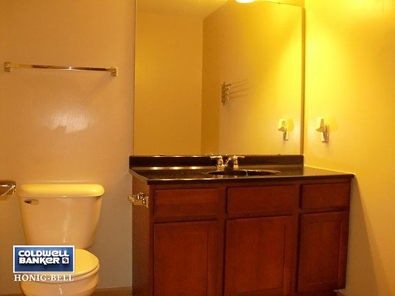 2nd image of 129 E Robinson Ave