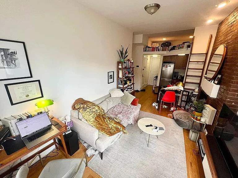 39 W 68th St #PHB — Photo 3
