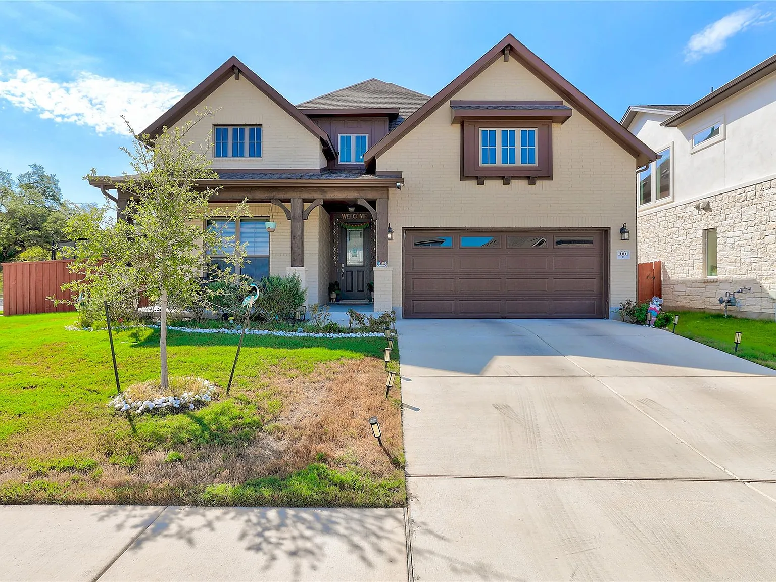 4 bed, 3.0 bath, 3232 sqft, $4,200 — Photo 1