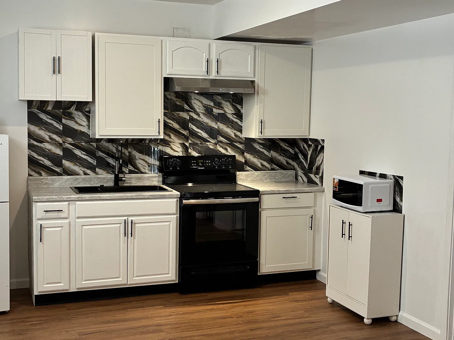 8833 Pleasant Garden Ln — Photo 4
