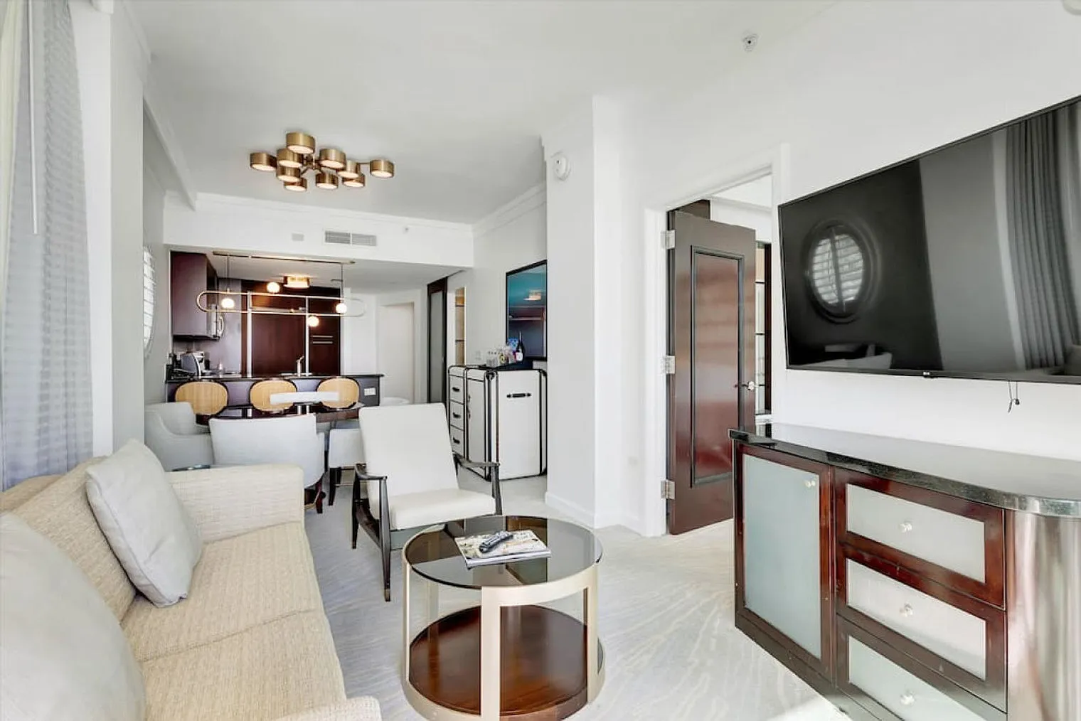 1 bed, 2.0 bath, 10763 sqft, $19,950 — Photo 4