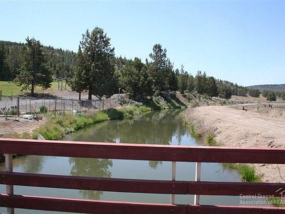 4th image of 6220 SE Crooked River Hwy