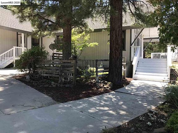 3rd image of 708-080 Woodpecker Ln