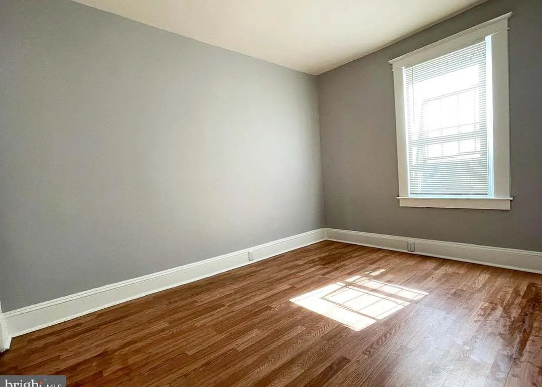 3609 Brooklyn Ave — Photo 2