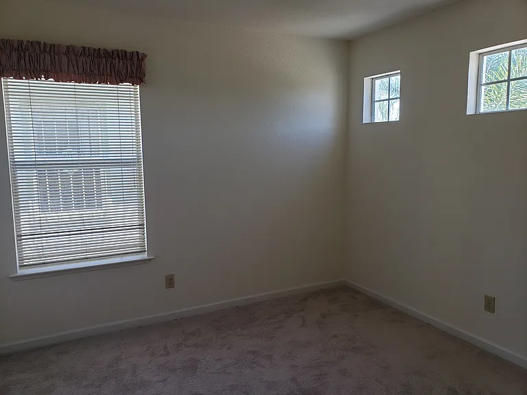 5583 Rightwood Way — Photo 9