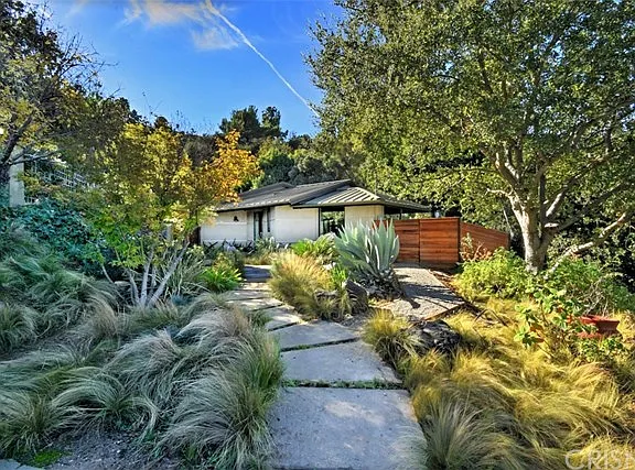 3217 Oakley Dr, Los Angeles, CA 90068 | Zillow