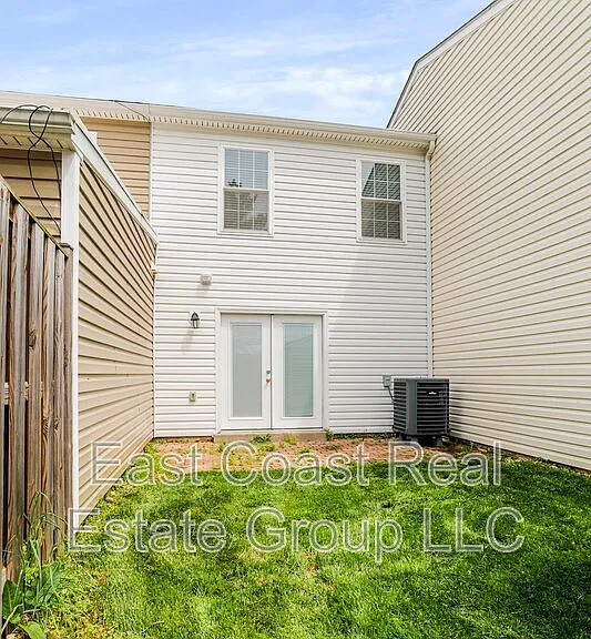 575 Lancaster Pl — Photo 23