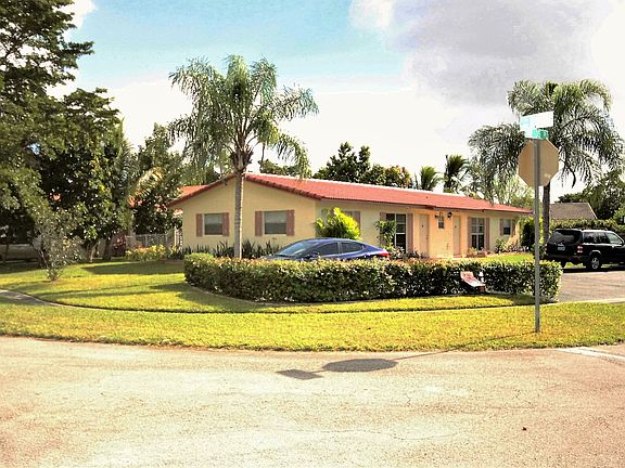 2nd image of 11191 NW 35th Pl
