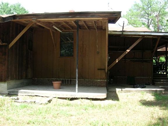 3rd image of 721 Fleetwood Dr
