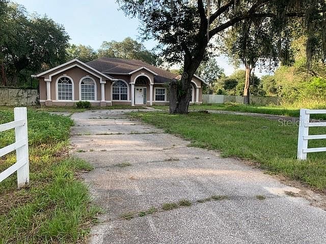 1st image of 8149 Hoboh Ln