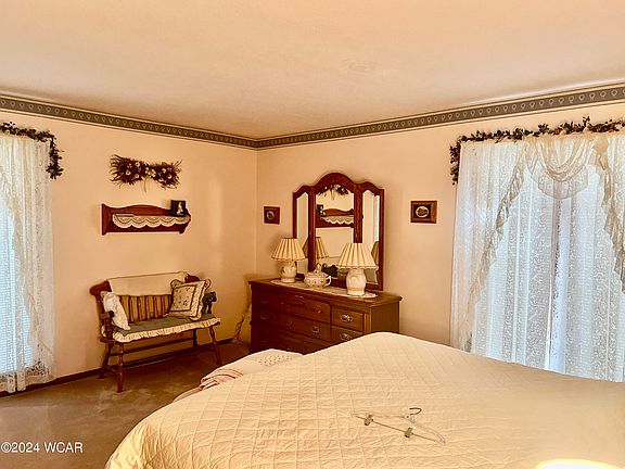 4th image of 1366 Timberlane Dr